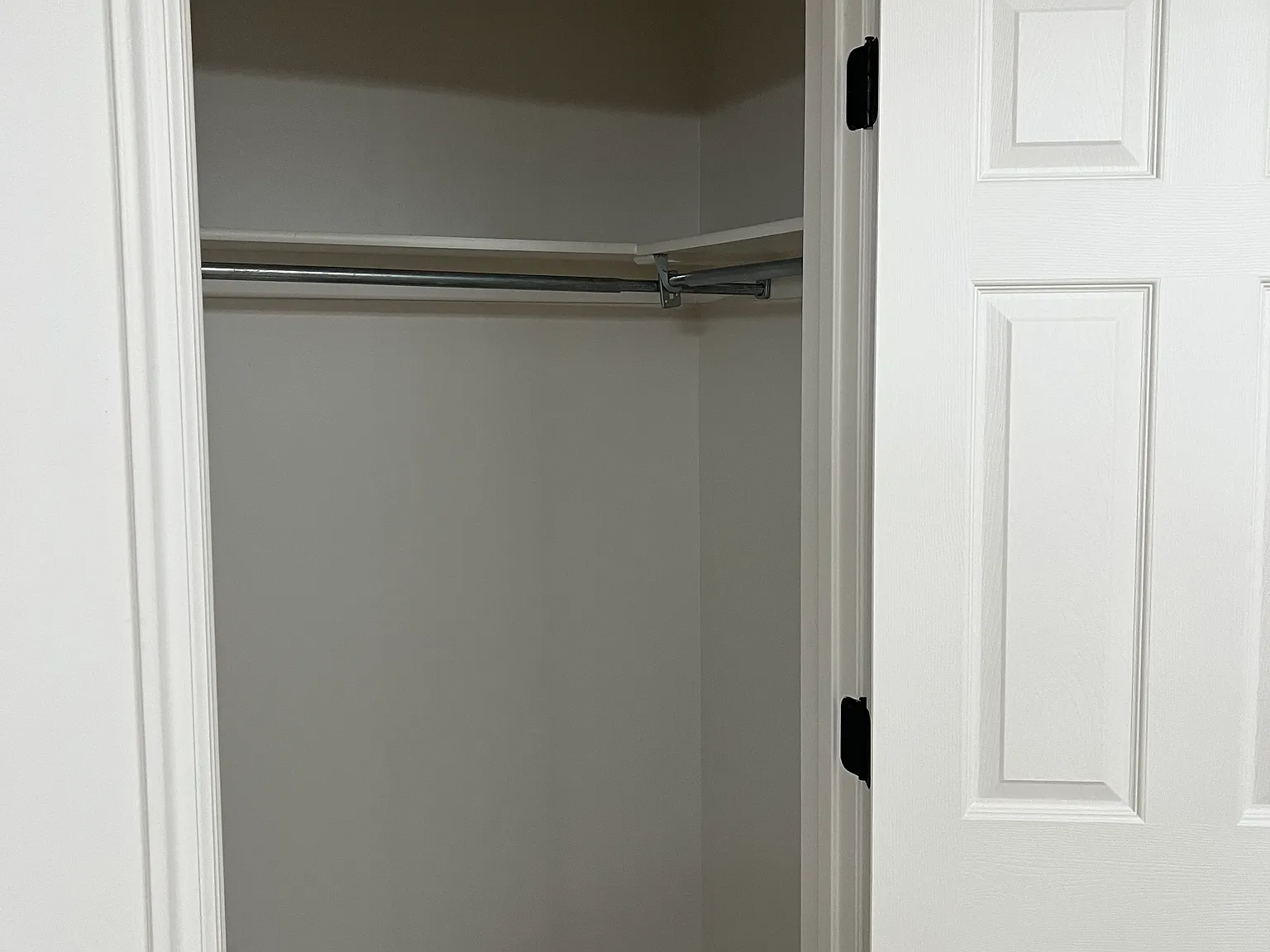 2 bed, 1345 sqft, $2,150 — Photo 4