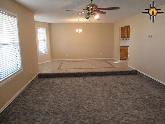 3rd image of 8323 N Valdez St