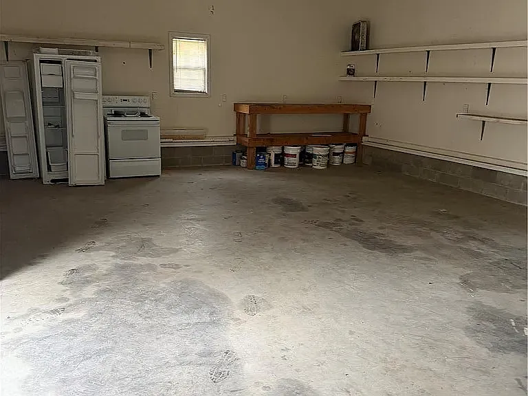 406 Harbour Ln — Photo 11