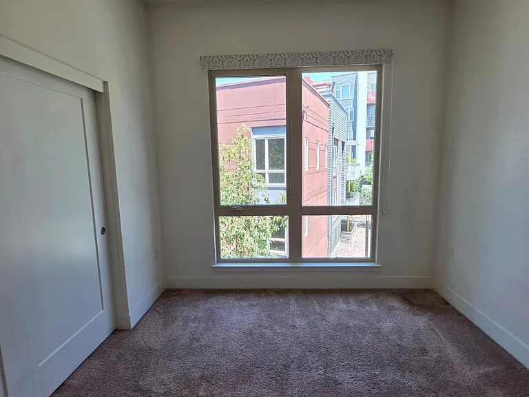 380 Riesling Ave #33 — Photo 10