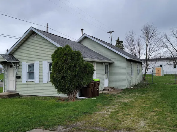 1301 Lowe Ave, Adrian, MI 49221