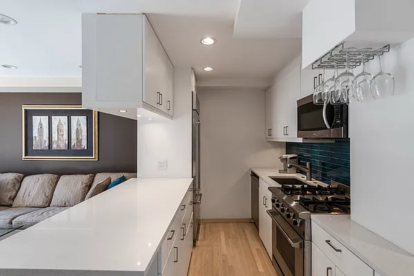 Rented by Nest Seekers International | media 9