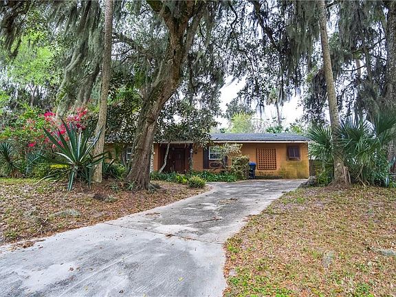 2nd image of 2318 Valley Dr