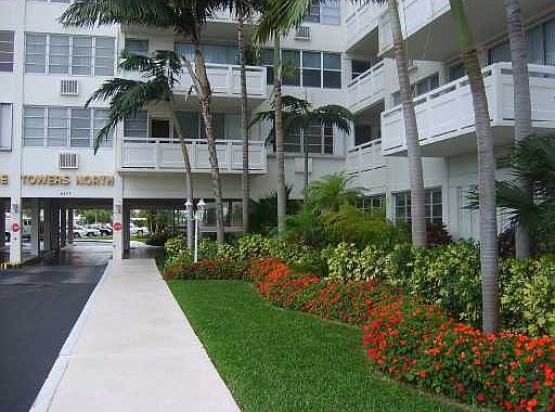4th image of 3200 NE 36th St APT 312