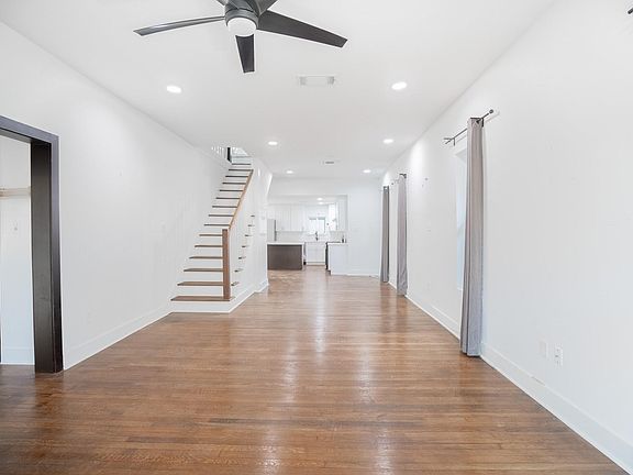 2nd image of 7305 Capitol St