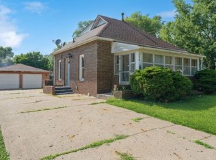 740 9th St, West Des Moines, IA 50265