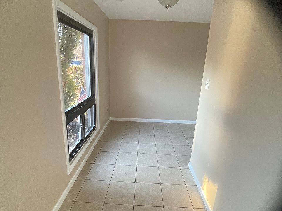 1st image of 1127 Whitewater Pl