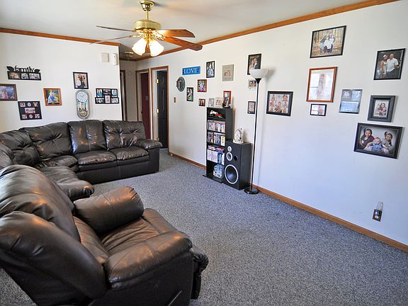 4th image of 19 Loralee Dr