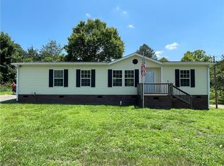 931 Lower Lake Rd, Thomasville, NC 27360