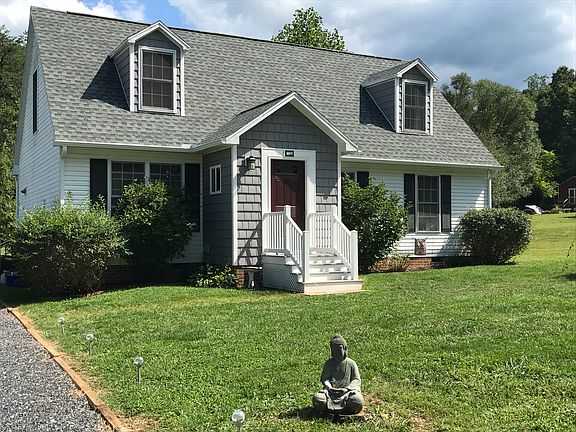 2nd image of 162 Larch Ave
