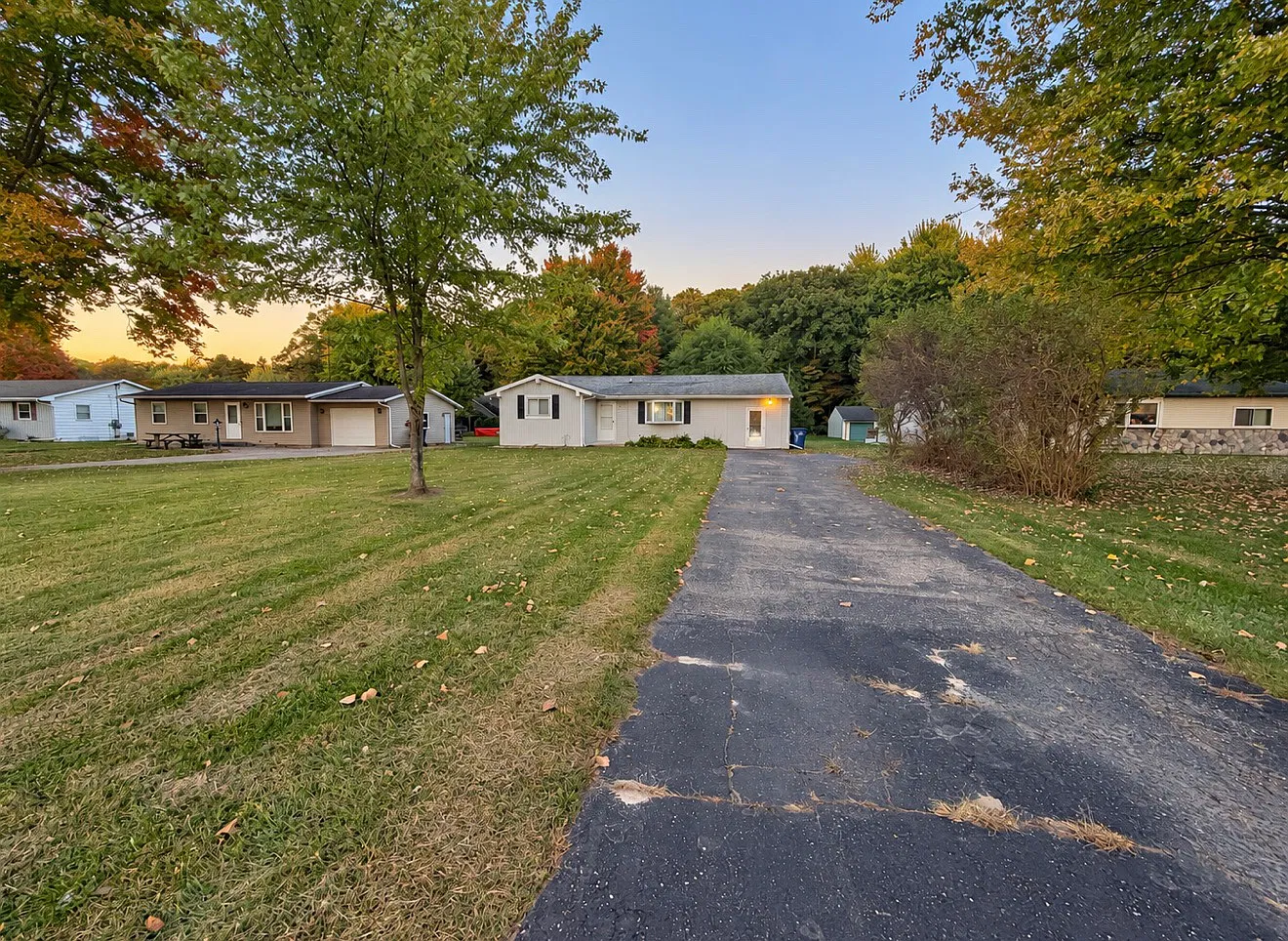 3 bed, 1388 sqft, $1,775 — Photo 3