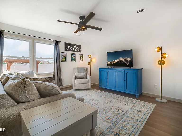 109 Mayfield Dr #2 — Photo 6