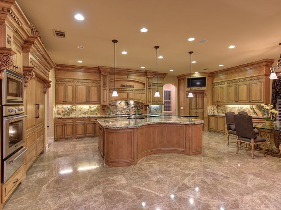 1st image of 613 Landrise Ct