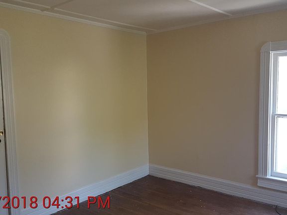 4th image of 609 Grove St