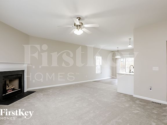 5th image of 708 Marjam Ln