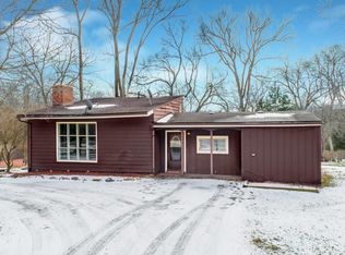 3806 Sheridan Rd, Pekin, IL 61554