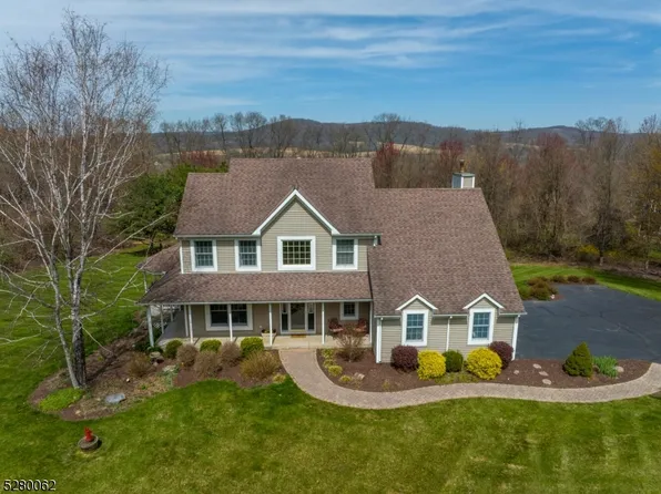 19 Creveling Road, Bethlehem Twp., NJ 08804