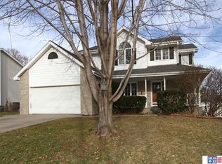 8030 Bancroft Ave, Lincoln, NE 68506