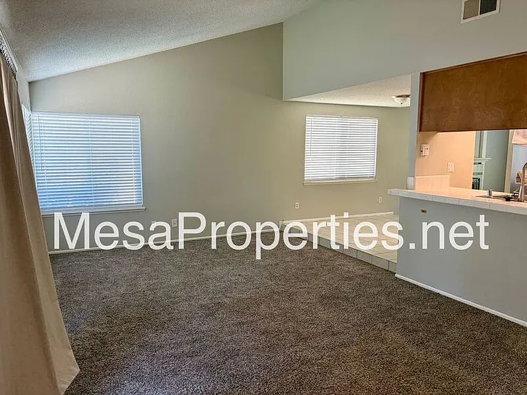 12392 Whistler St — Photo 9