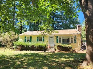 24 Vernon Rd, Medway, MA 02053