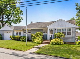 44 Garfield Pl, Parlin, NJ 08859