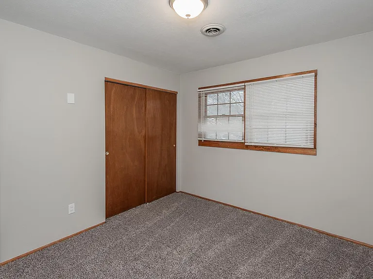 980 Saint Brendan Ln — Photo 25