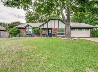 4216 Twilight Dr S, Benbrook, TX 76116