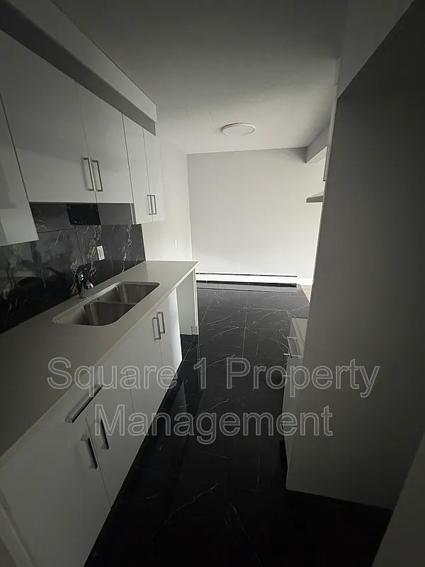 2 bed, 1.0 bath, $1,500 — Photo 3