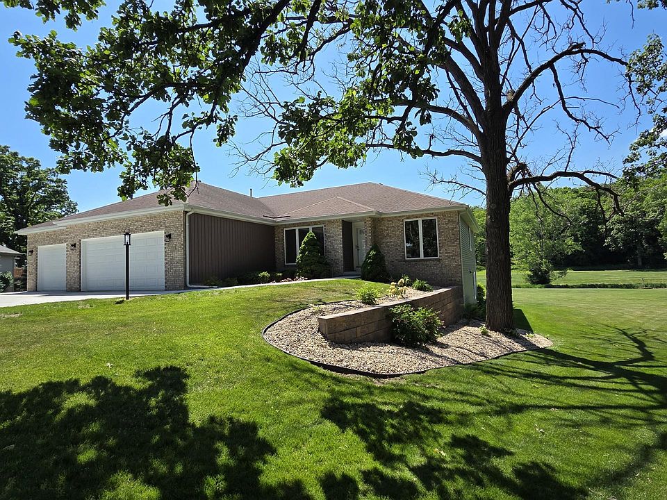 1st image of 23 Heather Dr