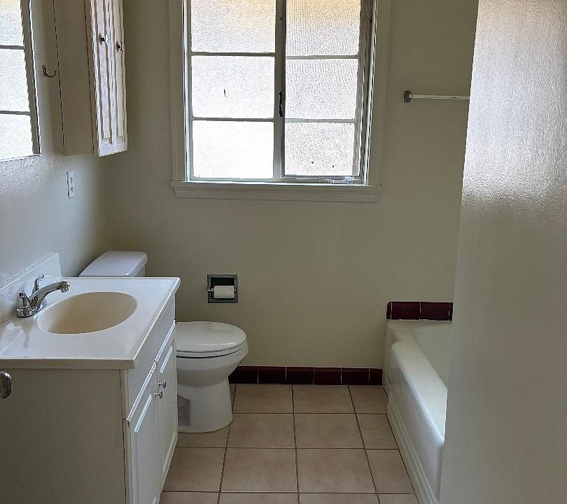 Bathroom tub and shower seperate