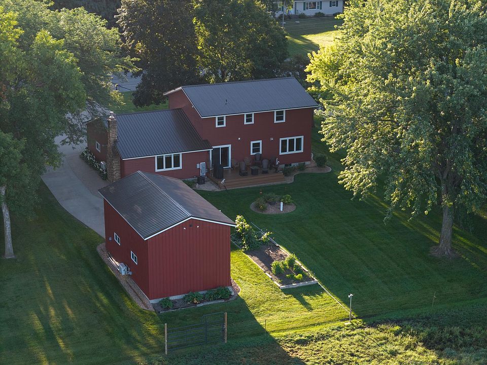 1st image of 1308 County Road 9 SE