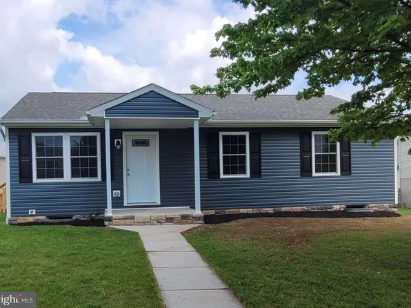 490 S Columbus Ave, Littlestown, PA 17340