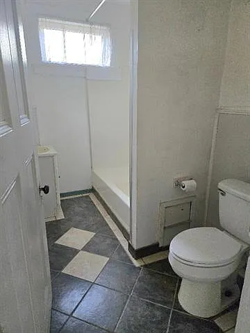 739 Austerlitz St #A — Photo 7