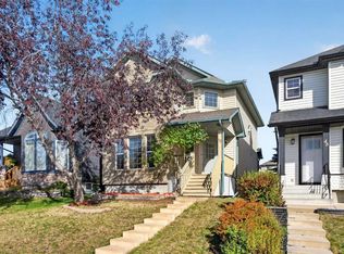 52 SW Citadel Forest Close NW, Calgary, AB T3G 5A6