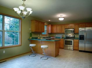 506 S Whippoorwill Dr, Strafford, MO 65757
