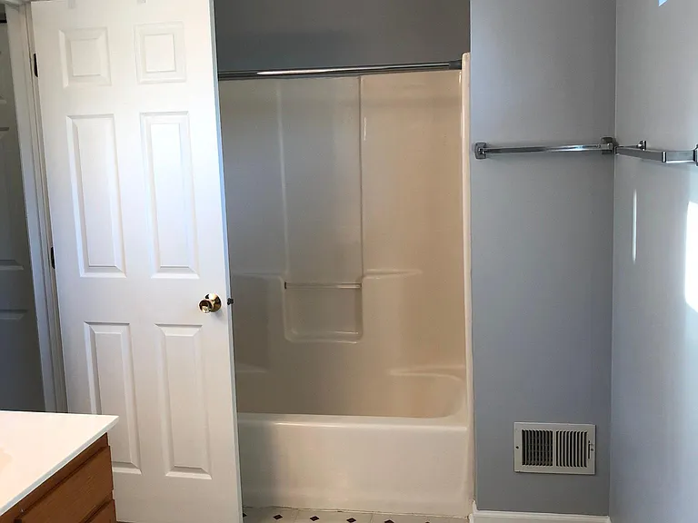 1728 Windward Ave — Photo 17