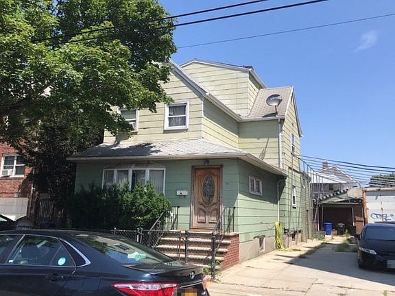 2nd image of 10127 108th St