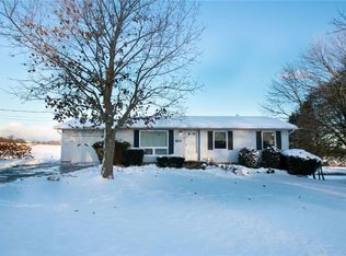 2458 Ryder Rd, Newark, NY 14513