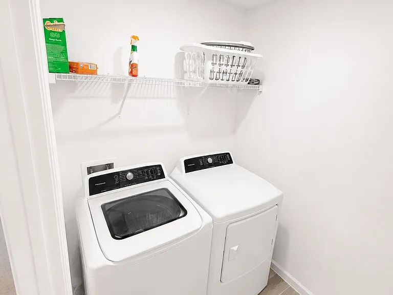 9766 Giada Dr — Photo 14