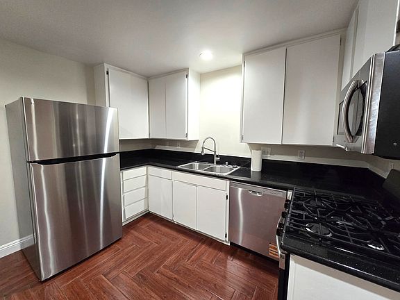 5th image of 16841 Hoskins Ln #D