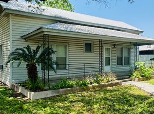 000 Fannin St, Uvalde, TX 78801