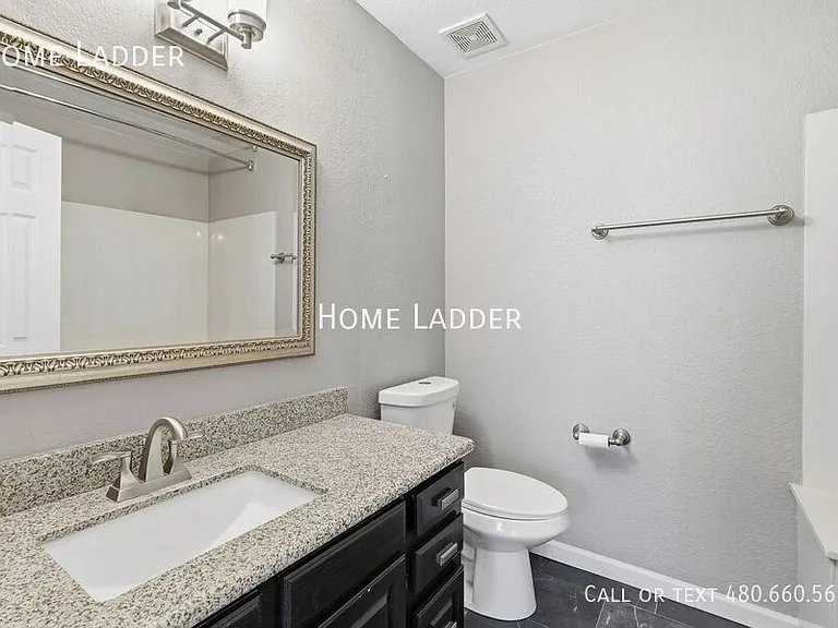514 S Marina Dr — Photo 20
