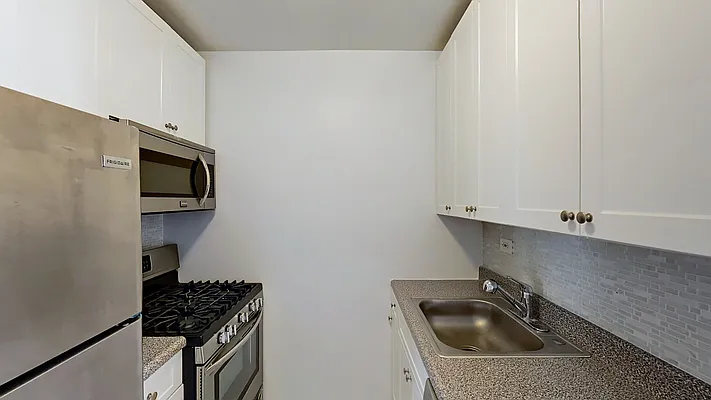 Rented by Plaza Real Estate Group | media 41