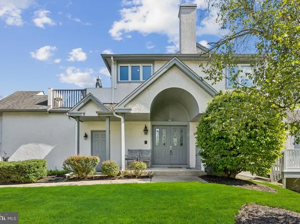 422 Chanticleer, Cherry Hill, NJ 08003