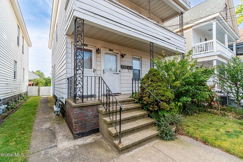 2nd image of 1218 9th Avenue