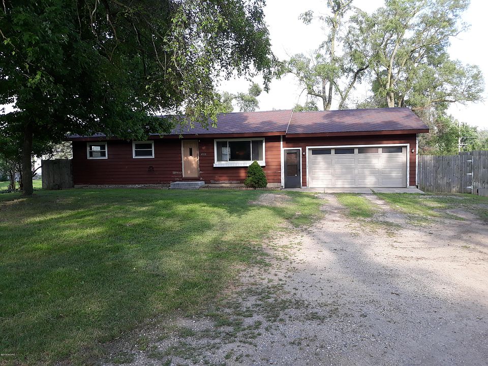 1st image of 4908 W River Dr NE