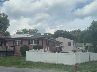 2 Beaver Point Trl, Wharton, NJ 07885