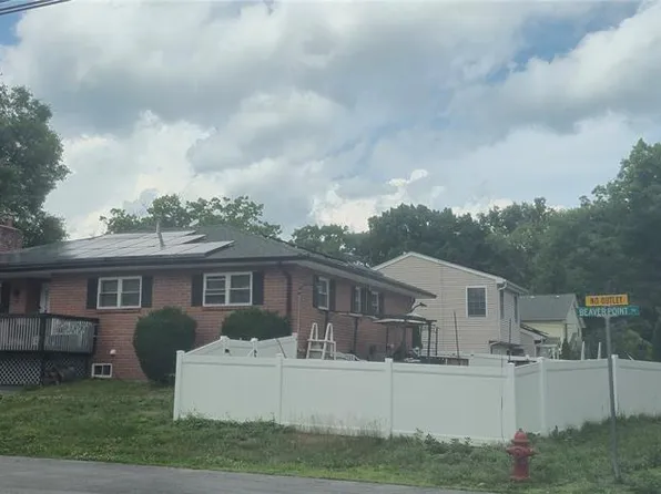 2 Beaver Point Trl, Wharton, NJ 07885
