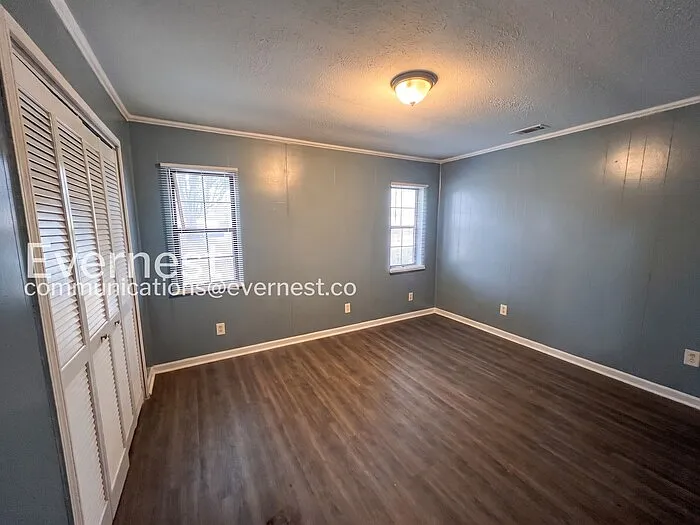 5801 W 59th St — Photo 7