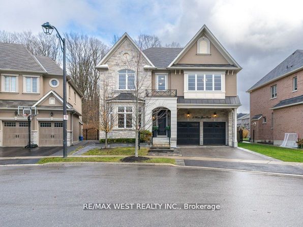 6 Forest Grove Ct, Aurora, ON L4G 3G4